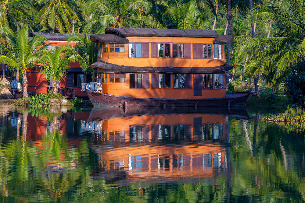 Alleppey boat house price